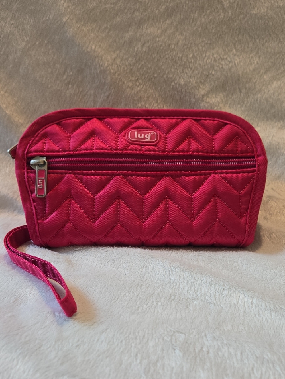 LUG Flipper Jewelry & Accessories Clutch Excellent Condition